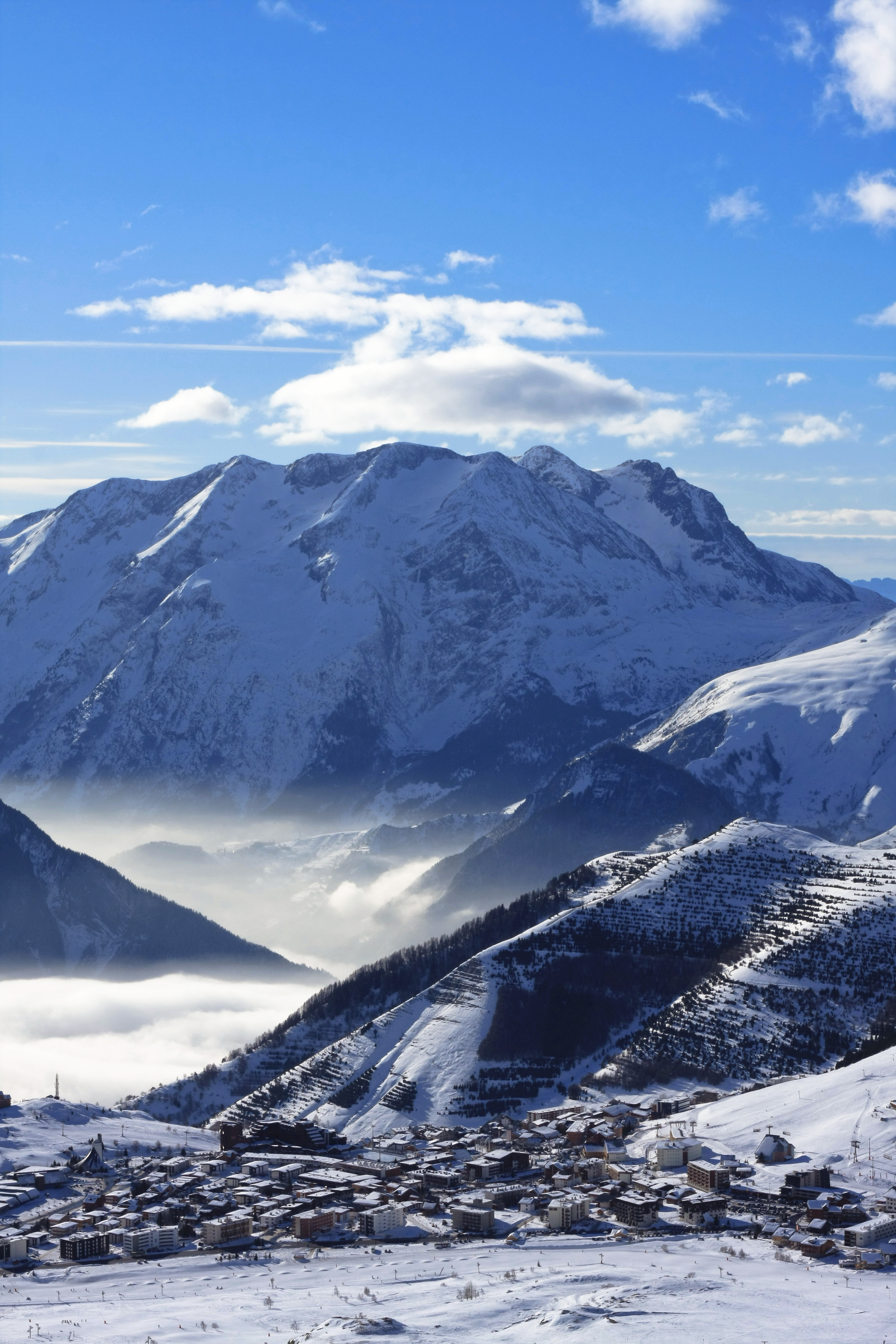 Alpe d'Huez Destination Guide 1.jpg